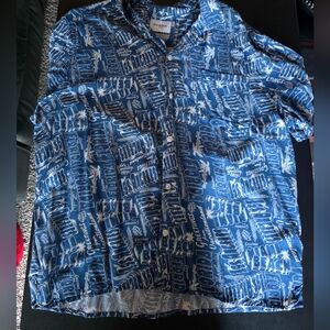 Liked New  Men's XLarge Goodfellow button-up shirt Greetings From Theme